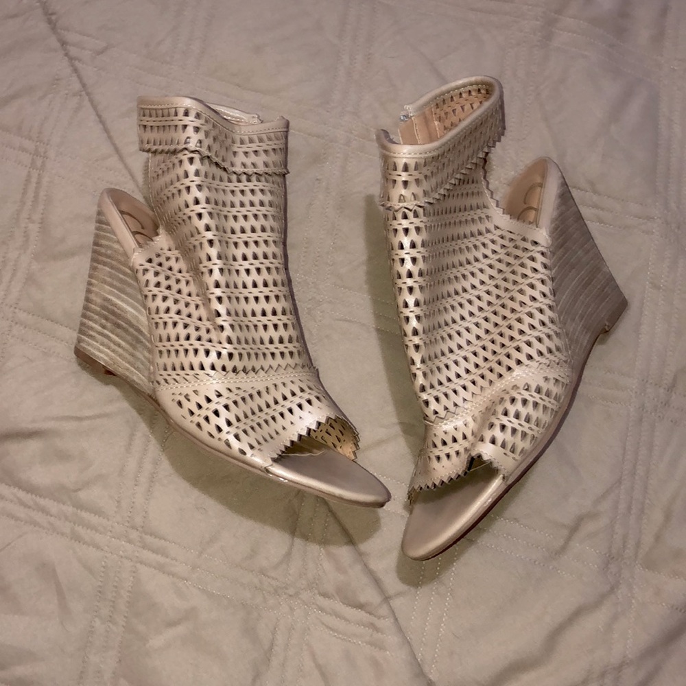 Nude summer wedges size 10